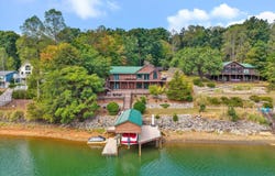 65 Piney Point Ln, Union Hall, VA 24176