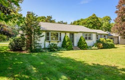 61 Laurel Road, Centerville, MA 02632