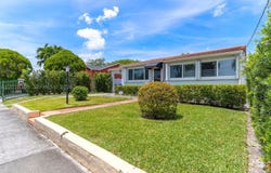 3151 NW Flagler Ter, Miami, FL 33125