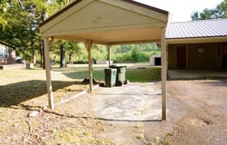 260 N Riverside Dr, Hamilton, AL 35570