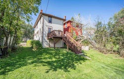 1110 E 10th St, Duluth, MN 55805
