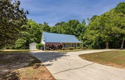 667 Fuller Rd, Dothan, AL 36301