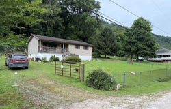 150 HUNTER ADN, NAOMA, WV 25140