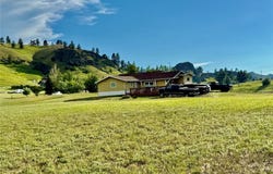 2 Meadowlark Square, Cascade, MT 59421