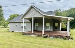 367 Banks Branch Road, Campton, KY 41301
