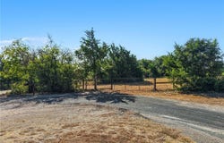 470 Oak Mott Road, Eddy, TX 76524