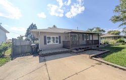 104 MEADOWVIEW Lane, Washington, IL 61571