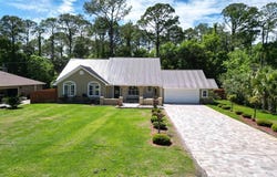 8 Apalachee St, Apalachicola, FL 32320