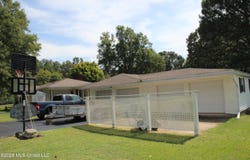 291 N Thunderbird Drive, Hernando, MS 38632
