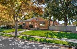 121 W GARDEN VIEW DR., Midvale, UT 84047