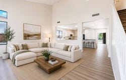 8212 W FOREST GROVE Avenue, Phoenix, AZ 85043