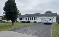 232 Country Drive, Hustonville, KY 40437