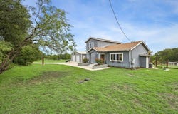 730 Spoke Hollow Rd, Lockhart, TX 78644