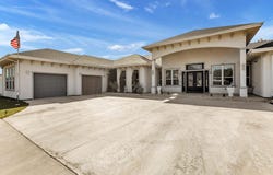 604 E 18th St, Monahans, TX 79756