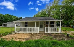 916 Abington Road, Akron, OH 44312