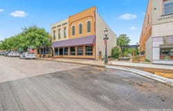 39 S State Street, Hart, MI 49420