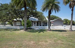 1302 E Cedar, ROCKPORT, TX 78382