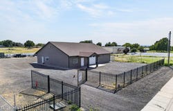 506 E Stover Rd, Grandview, WA 98930