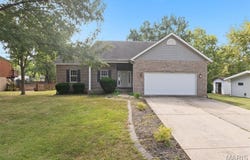 381 High Point Drive, Edwardsville, IL 62025