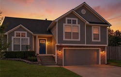 405 Flame Way, Baldwin City, KS 66006