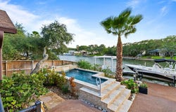 1907 Crescent Dr., ROCKPORT, TX 78382