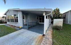 10 Camino Real Ct, Edgewater, FL 32132