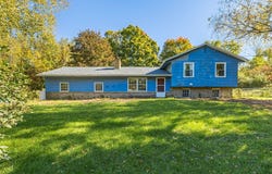 2114 Parker Rd, Newark, NY 14513