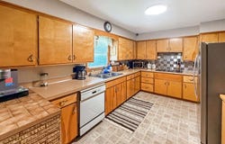 607 7th Avenue NE, Hampton, IA 50441