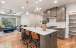 6161 N Vicenza Ln, Meridian, ID 83646