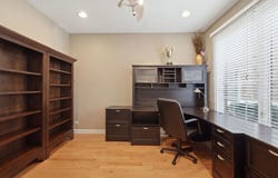 2272 Eastview Drive, Des Plaines, IL 60016