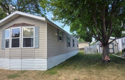 1150 Cessna Drive E, New Brighton, MN 55112