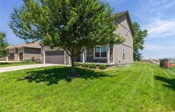 432 E Pawnee Lane, Gardner, KS 66030