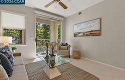 1860 Tice Creek Dr, Walnut Creek, CA 94595