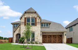 925 Cannes Drive, Red Oak, TX 75154