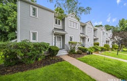 122 Oak Ridge Drive, Windsor Locks, CT 06096