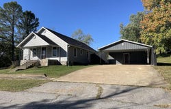 801 Patton Avenue, Cabool, MO 65689