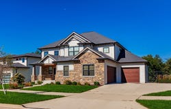 17511 Berkshire Parkway, Clive, IA 50325