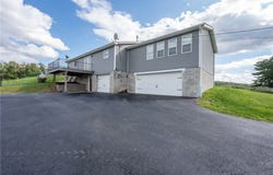 408 Mcklveen Rd, Unity Twp, PA 15670