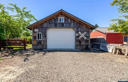 362 E Washington Av, Brownsville, OR 97327