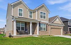 49499 Hummel Drive, Macomb, MI 48044