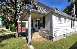 2244 S 9th Street, Springfield, IL 62703
