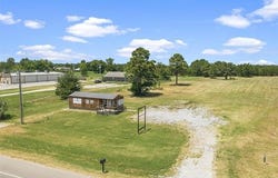 4998 State Highway 199, Dickson, OK 73401