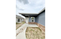 9873 Weeping Willow Dr., Manhattan, KS 66502