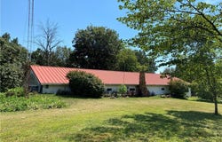 321 NW 1071st Road, Centerview, MO 64093