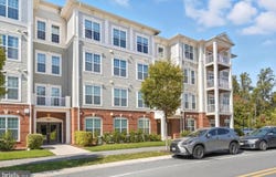 3825 DOC BERLIN DR #17, SILVER SPRING, MD 20906