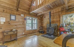 519 E VALLEY Road NE, Rydal, GA 30171