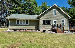 880 HWY 17, Eagle River, WI 54521