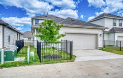 116 International, Buda, TX 78610