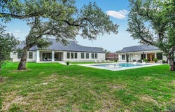 400 Creekside Dr, Buda, TX 78610