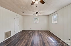 206 King Henry Lane, Gastonia, NC 28056